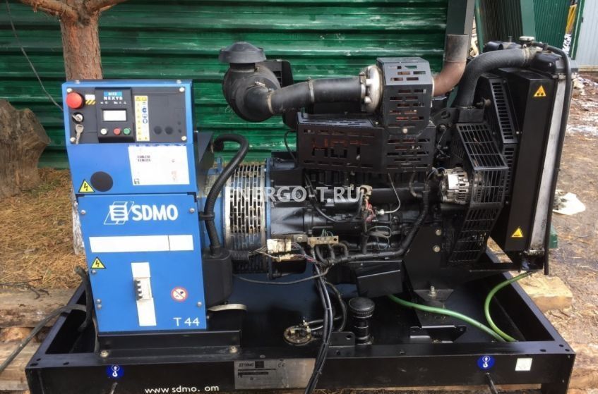 Дизельный генератор SDMO t44